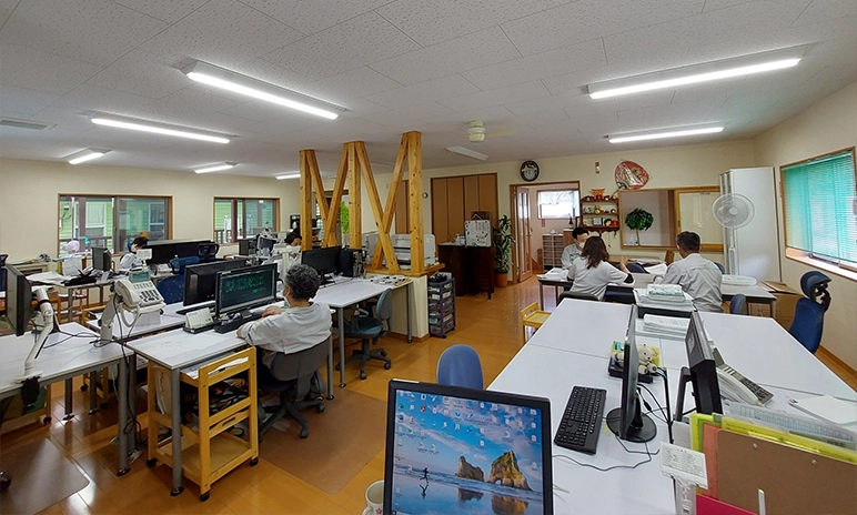 会社サムネイル